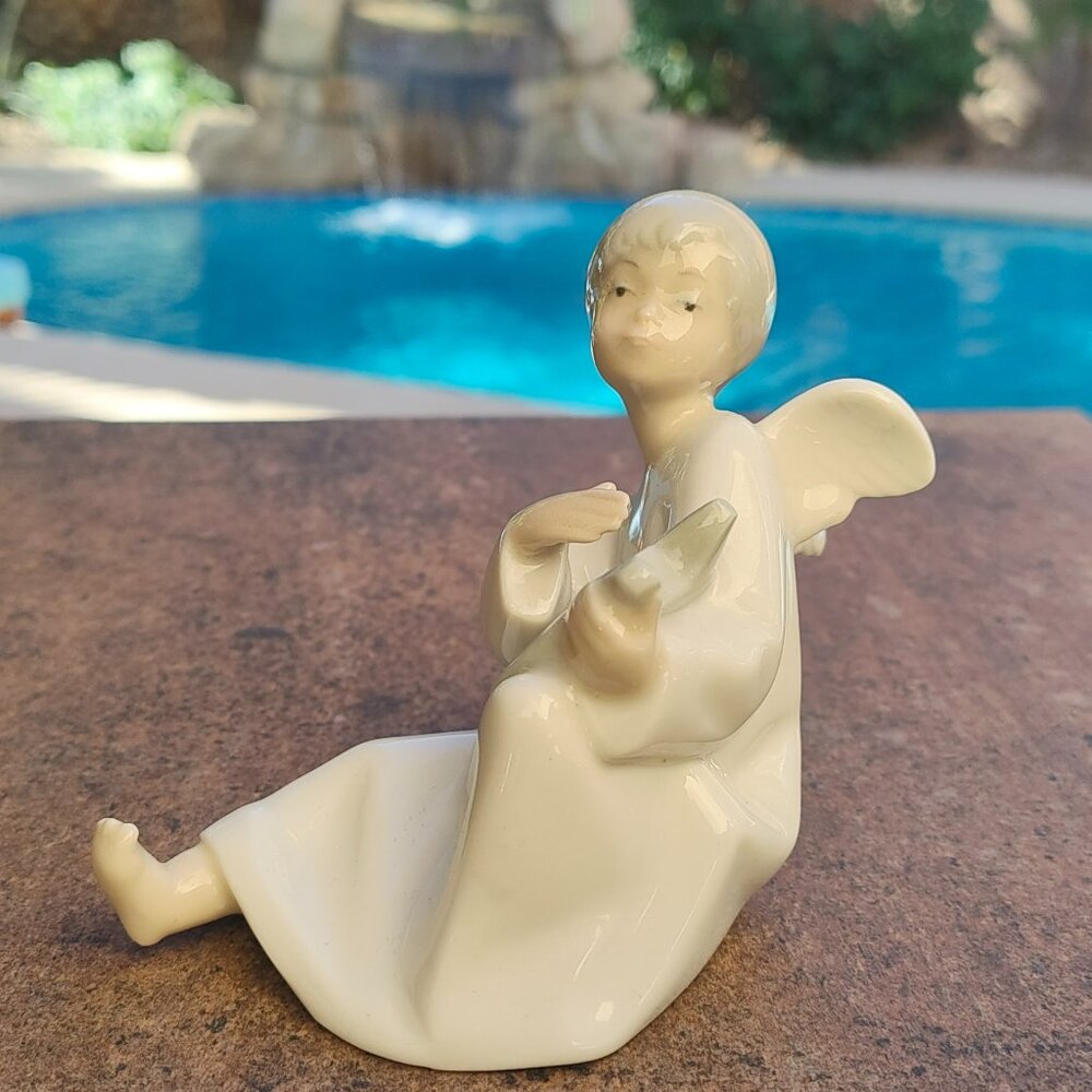 NAO By Lladro Angel Cherub Playing Harp Impressed Stamp Etched Markings